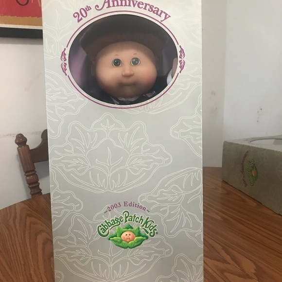 20TH ANNIVERSARY CABBAGE PATCH DOLL - Picture 5 of 11